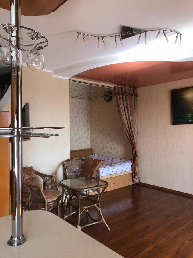 Апартаменти По Сковороди Khmelʼnytsʼkyy Extérieur photo