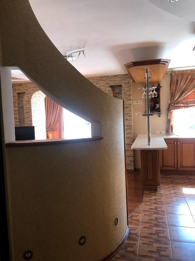 Апартаменти По Сковороди Khmelʼnytsʼkyy Extérieur photo